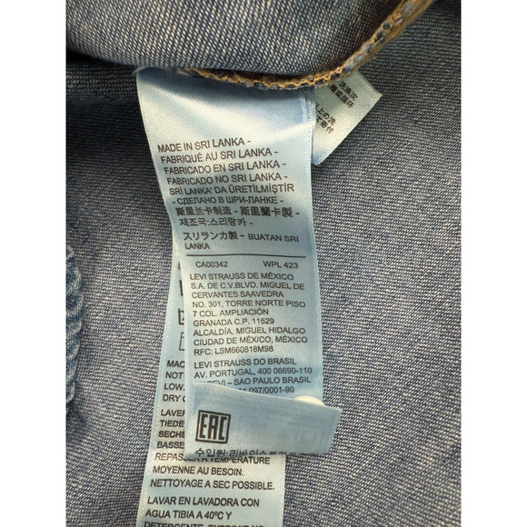 Levi's Women's Odessa Long Sleeve Relaxed Fit Button Up Blue Shirt Size XL - Picture 9 of 14